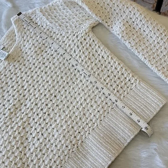 BANANA REPUBLIC Wool Angora Blend Open Knit Cropped Boat Neck Nautical Sweater M - Picture 6 of 7